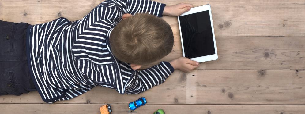 La surexposition aux écrans des tout-petits : Un vrai danger